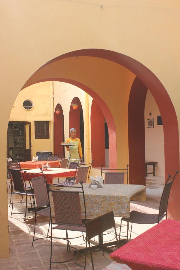 Sankhu Niwas Hotell Bikaner Exteriör bild